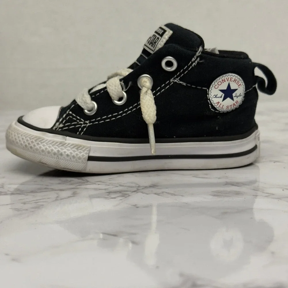 Converse Chuck Taylor All Star Hi-Top Sneaker Baby Toddler Size 5 Black White‎